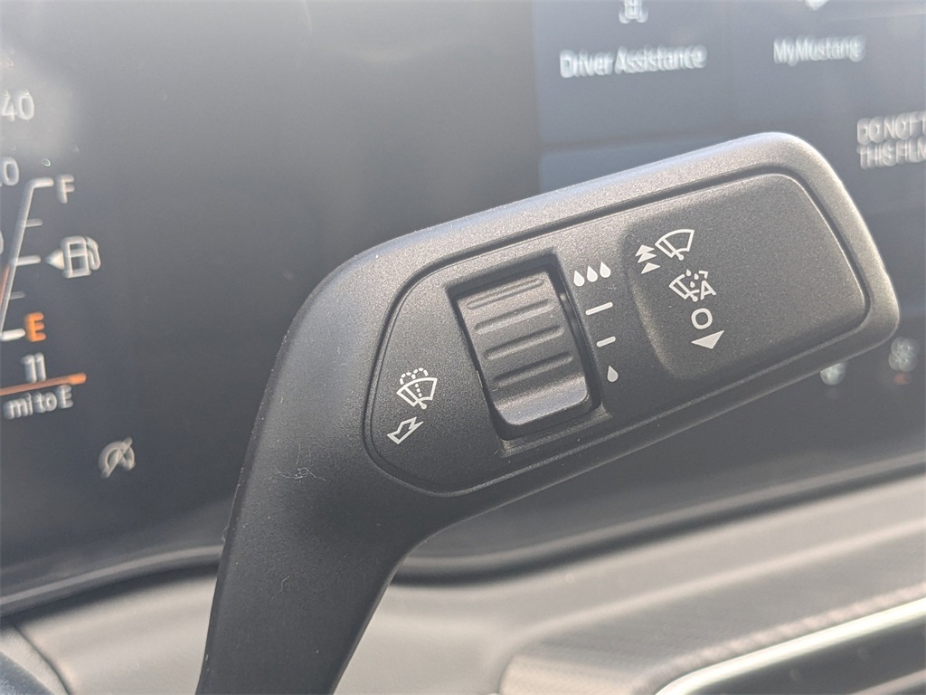 2025 Ford Mustang EcoBoost Premium Image 26 of 30