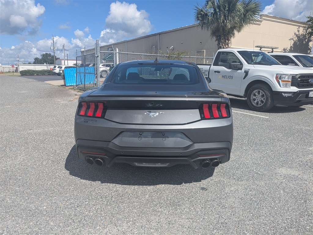 2025 Ford Mustang EcoBoost Premium Image 5 of 30
