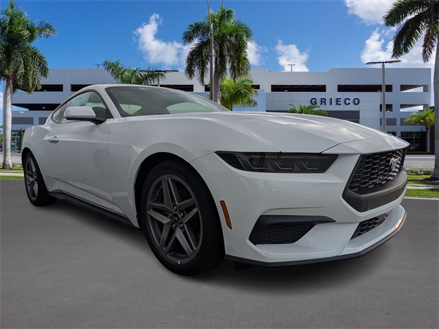 2025 Ford Mustang EcoBoost Image 2 of 7