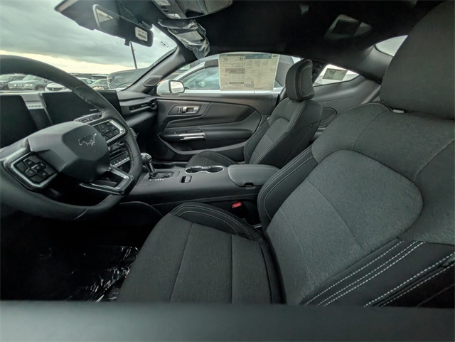 2025 Ford Mustang EcoBoost Image 6 of 7