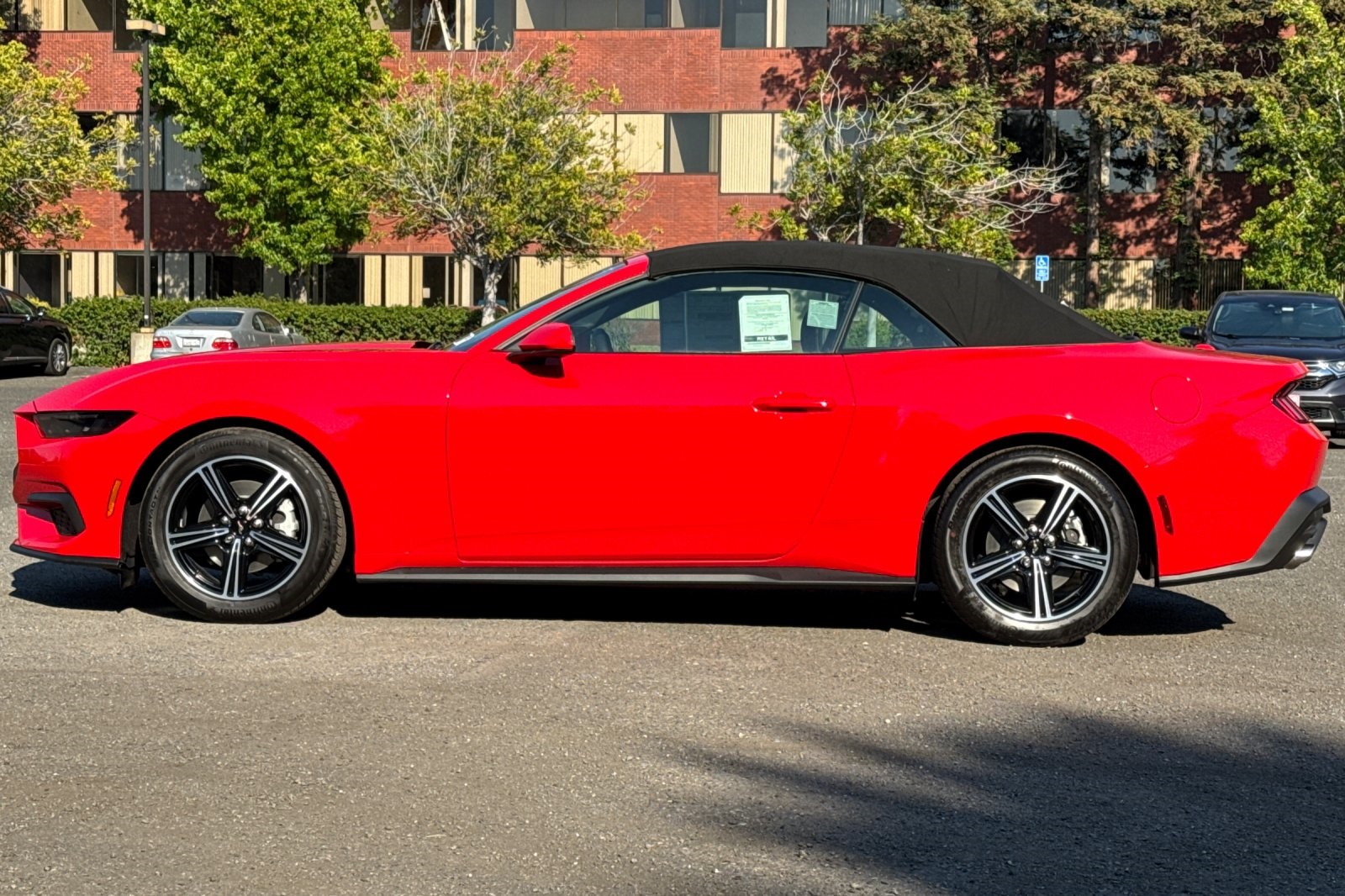 Vehicle image 9 of 30