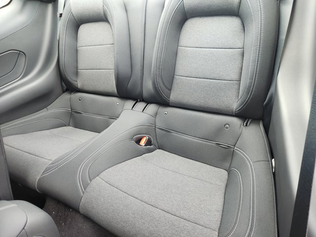 Vehicle image 19 of 21