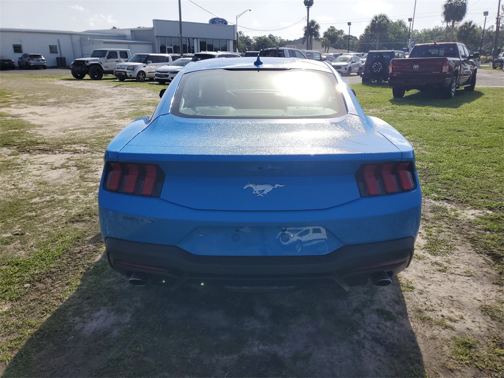 2025 Ford Mustang EcoBoost Premium Image 6 of 33