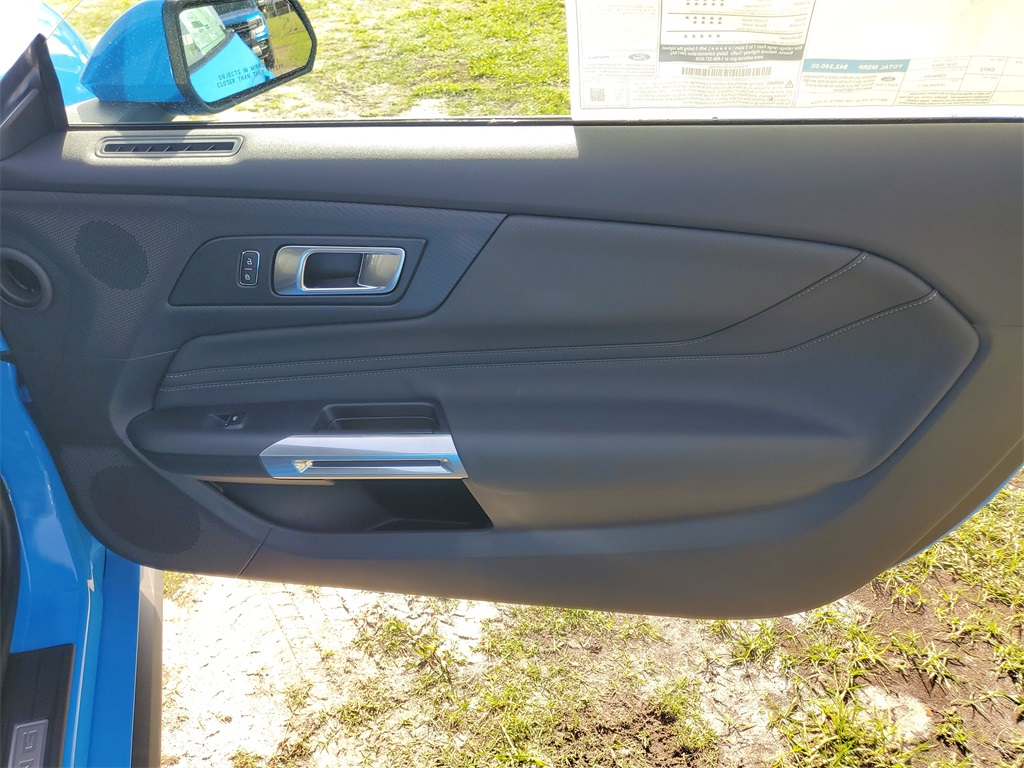 2025 Ford Mustang EcoBoost Premium Image 33 of 33