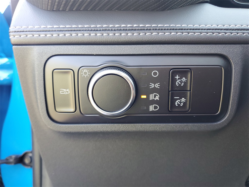 2025 Ford Mustang EcoBoost Premium Image 15 of 33