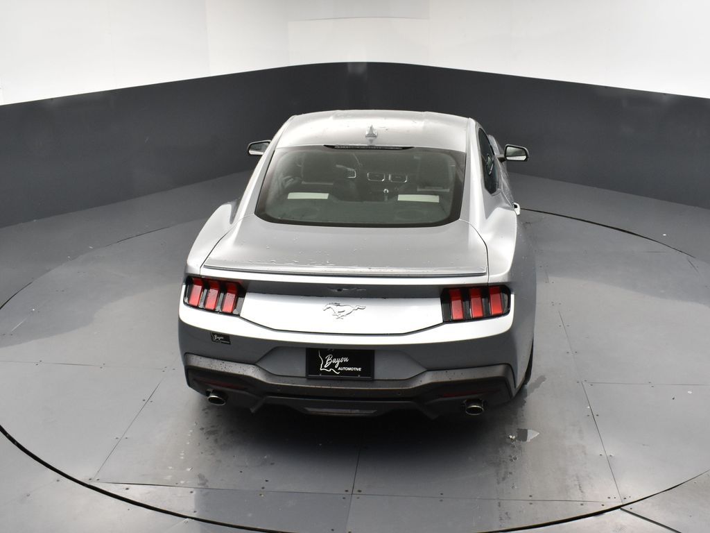 2025 Ford Mustang EcoBoost Premium Image 26 of 52