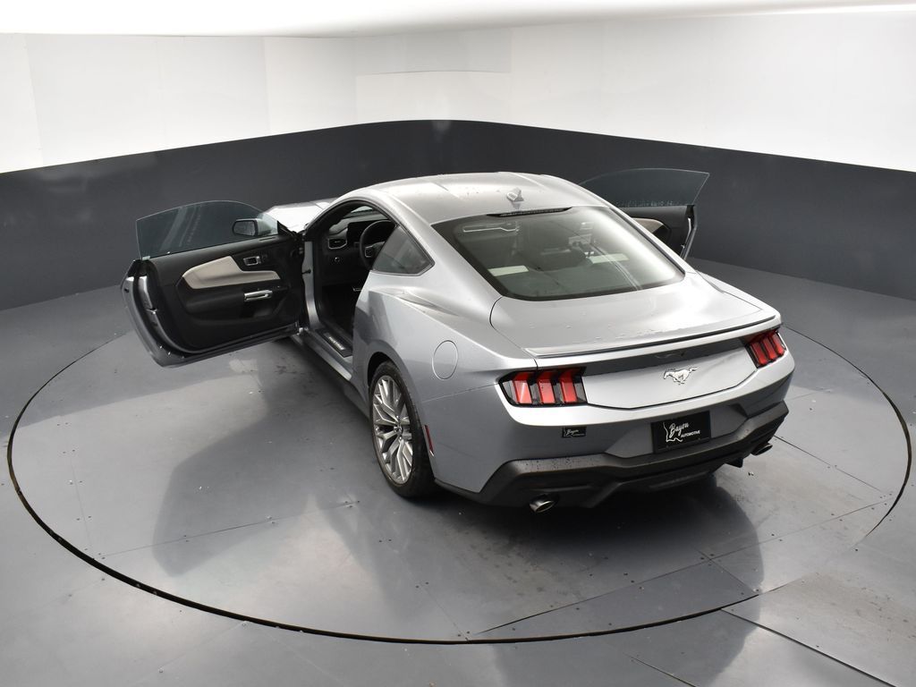 2025 Ford Mustang EcoBoost Premium Image 29 of 52