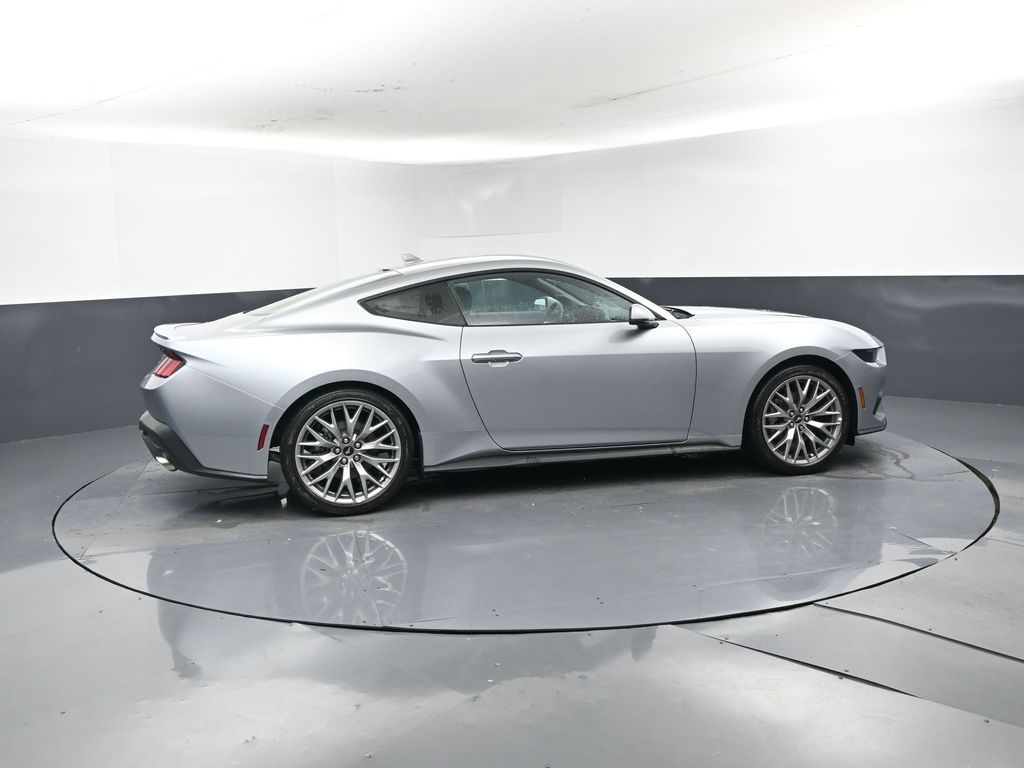 2025 Ford Mustang EcoBoost Premium Image 19 of 52