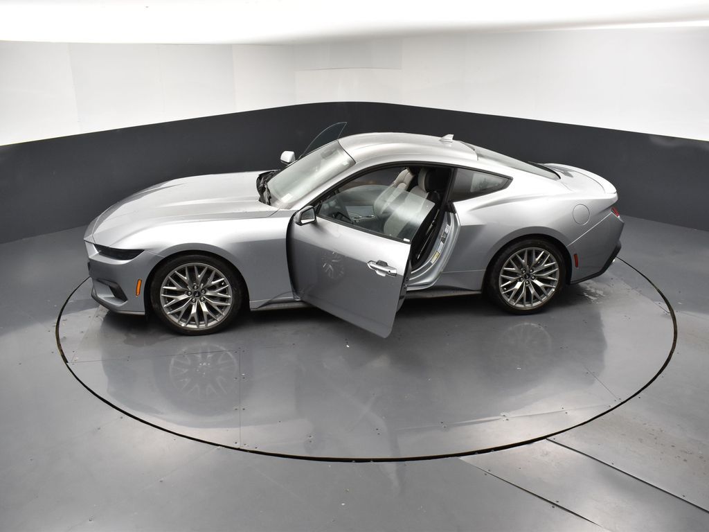 2025 Ford Mustang EcoBoost Premium Image 10 of 52