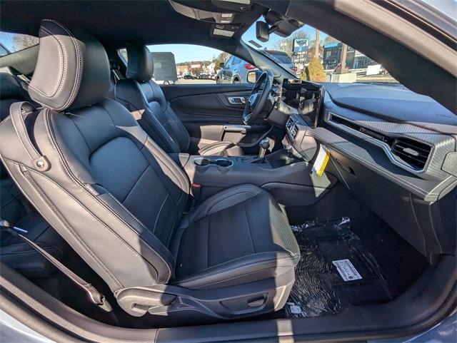Vehicle image 22 of 26