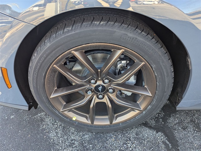 Vehicle image 25 of 26