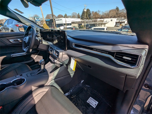 Vehicle image 23 of 26