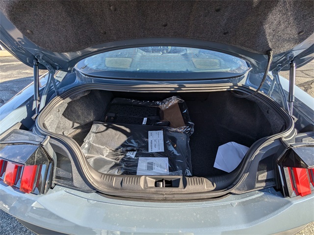 Vehicle image 20 of 26