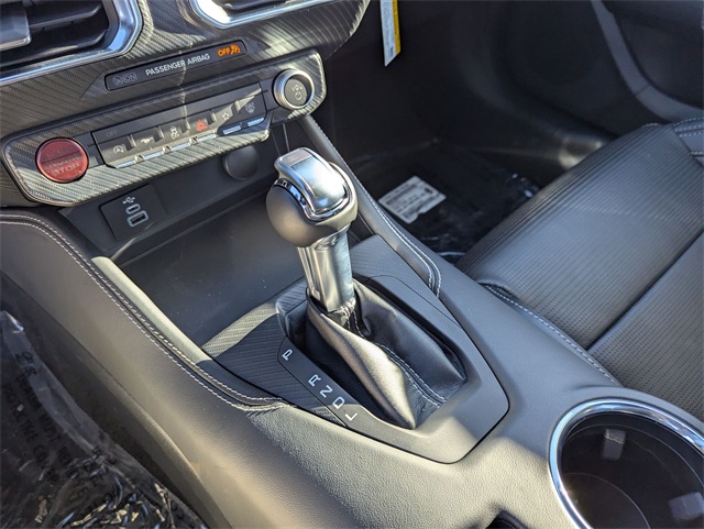 Vehicle image 17 of 26