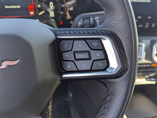 Vehicle image 11 of 26