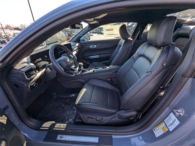 Vehicle image 7 of 26