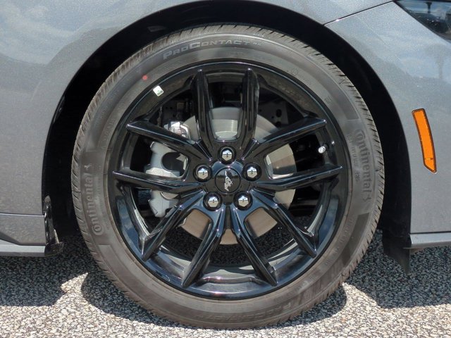 2025 Ford Mustang EcoBoost Premium Image 10 of 27