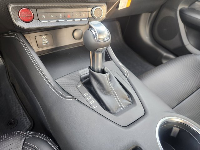 Vehicle image 16 of 23