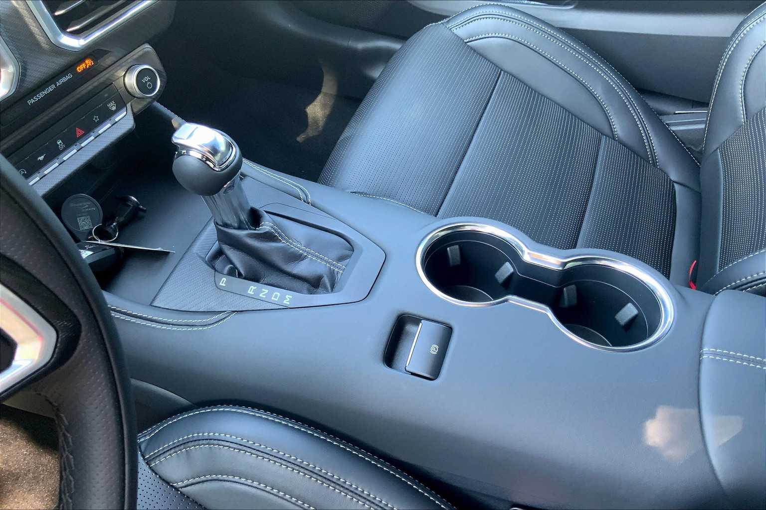 2025 Ford Mustang GT Premium Image 11 of 17