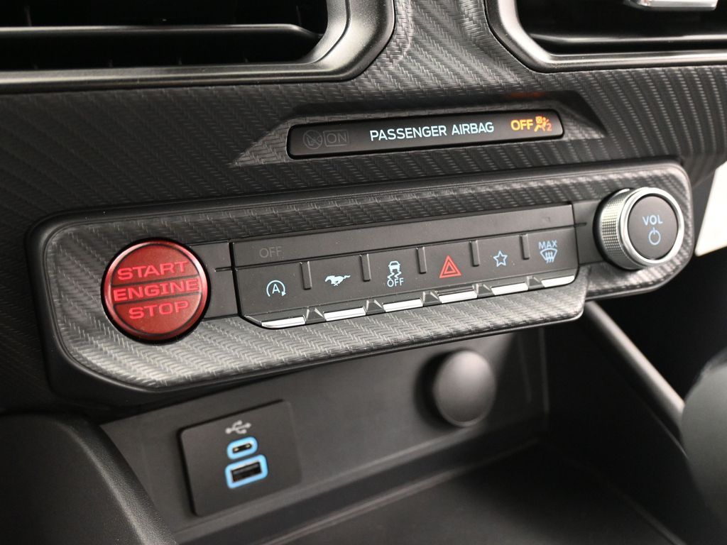 Vehicle image 47 of 51