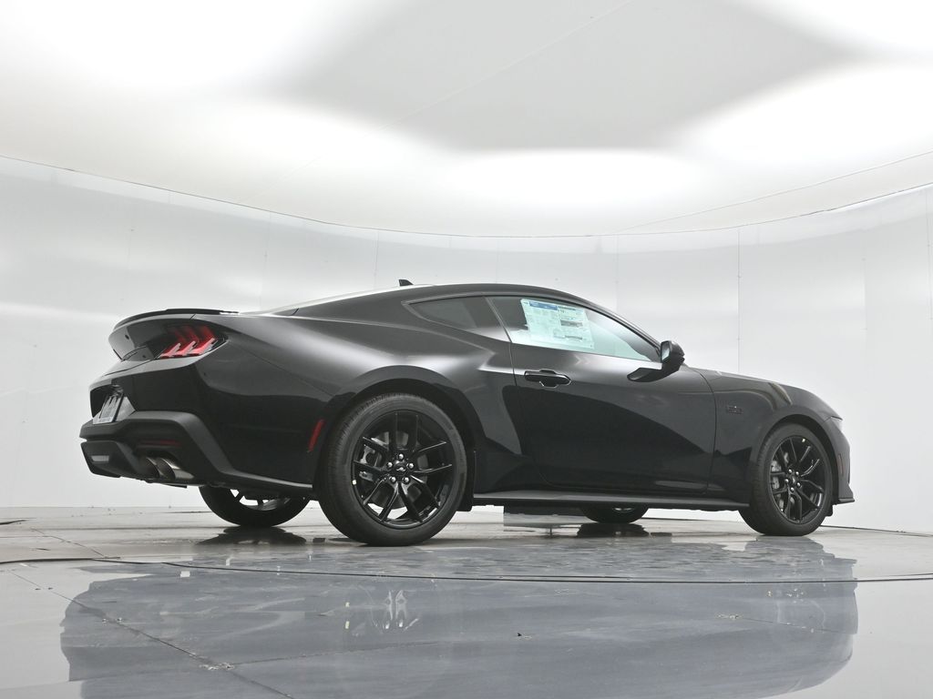 Vehicle image 28 of 51