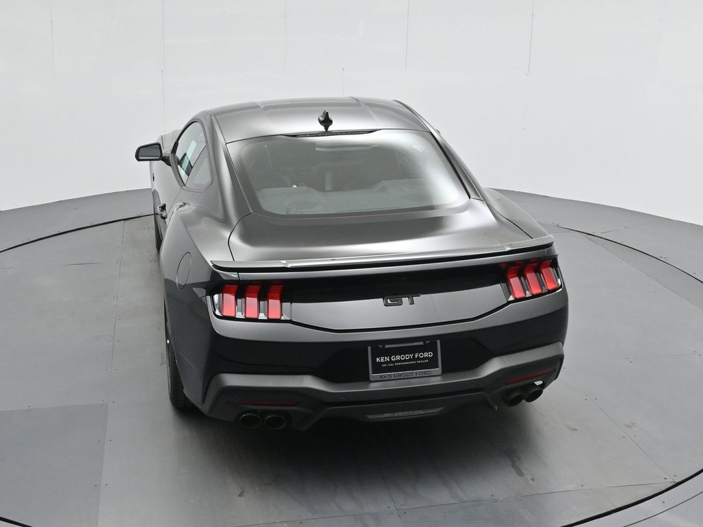 Vehicle image 34 of 51