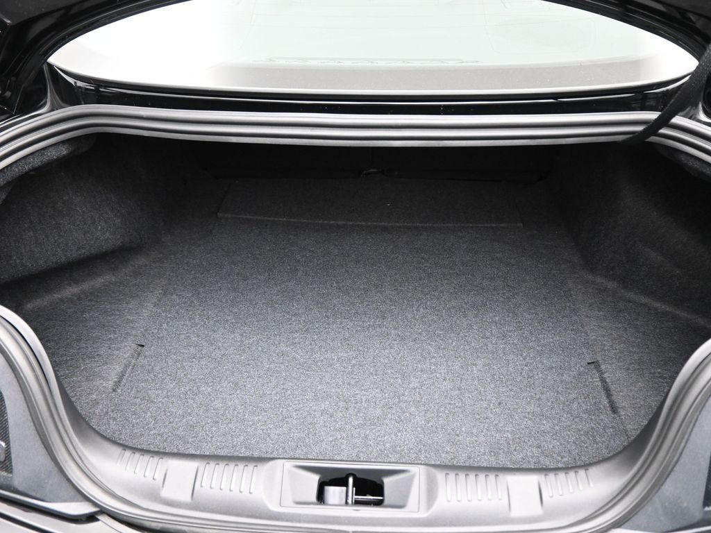 Vehicle image 40 of 51