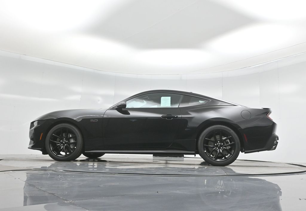 Vehicle image 38 of 51