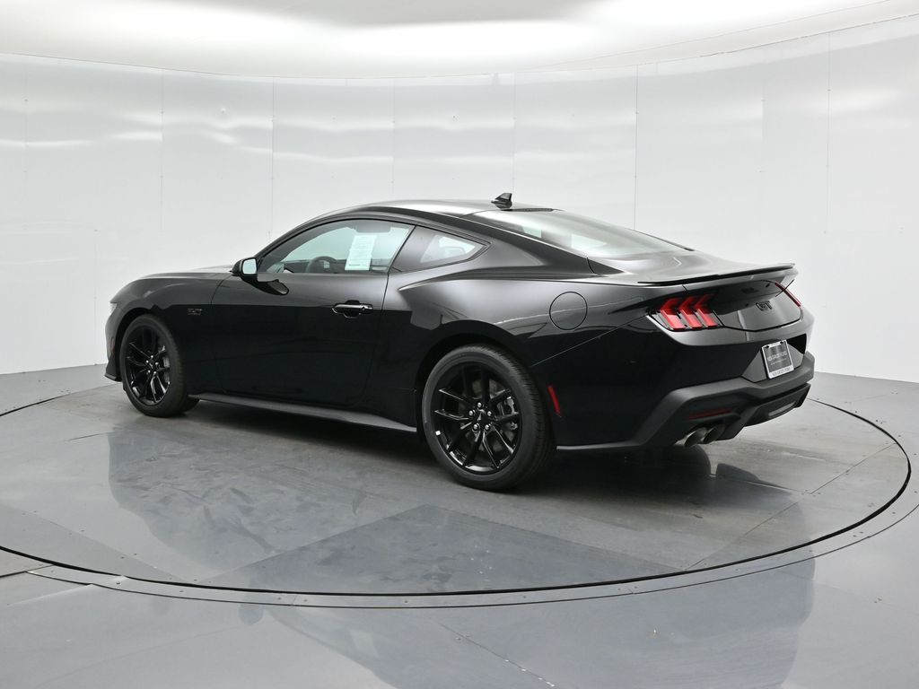 Vehicle image 31 of 51