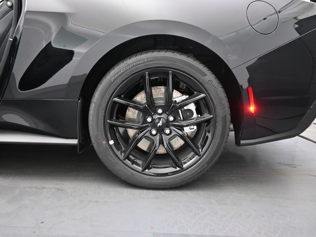 Vehicle image 39 of 51