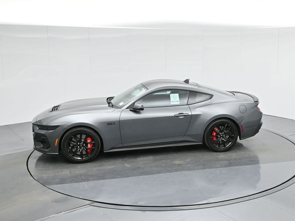 Vehicle image 4 of 54