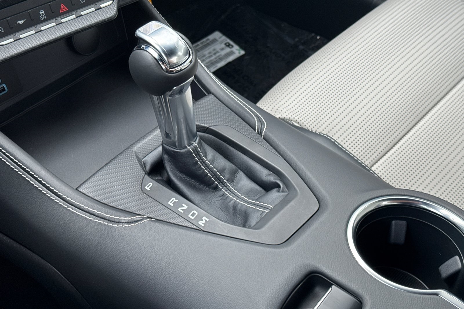 Vehicle image 24 of 33
