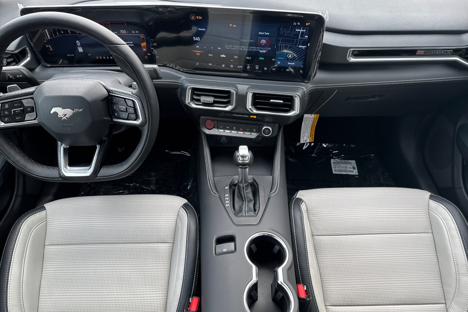 Vehicle image 14 of 33