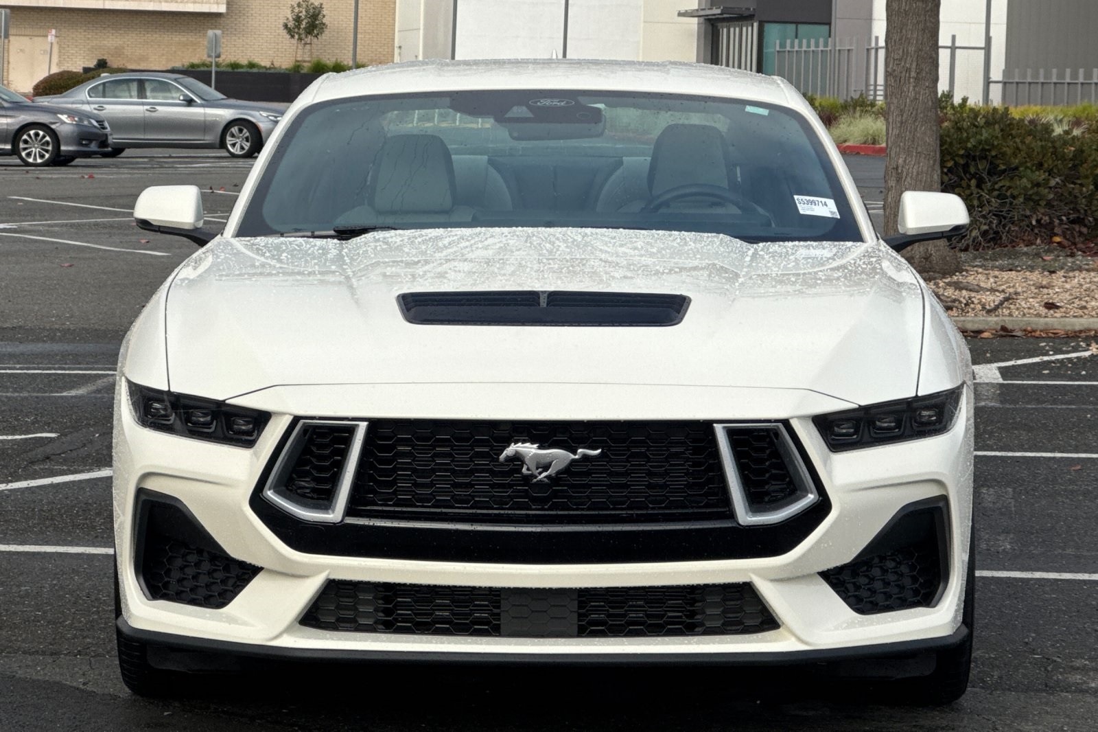 Vehicle image 2 of 33