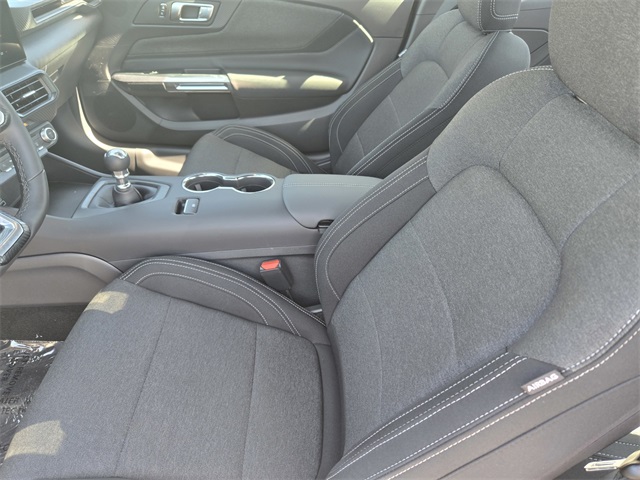 Vehicle image 4 of 11