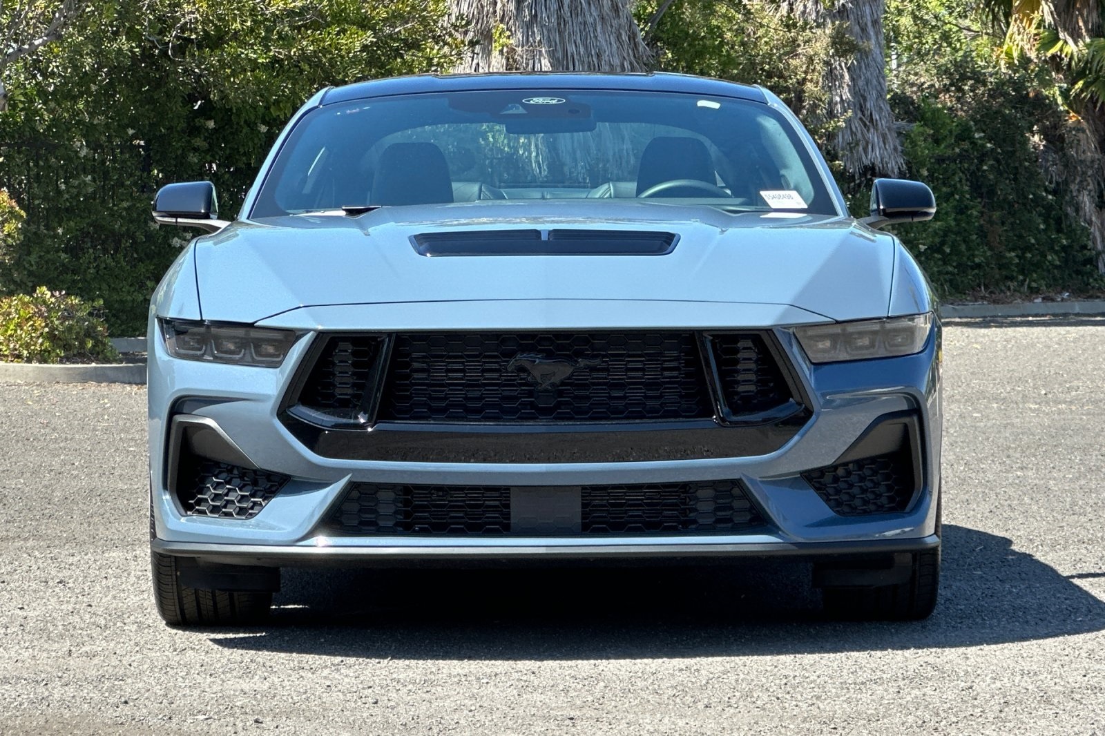Vehicle image 2 of 31