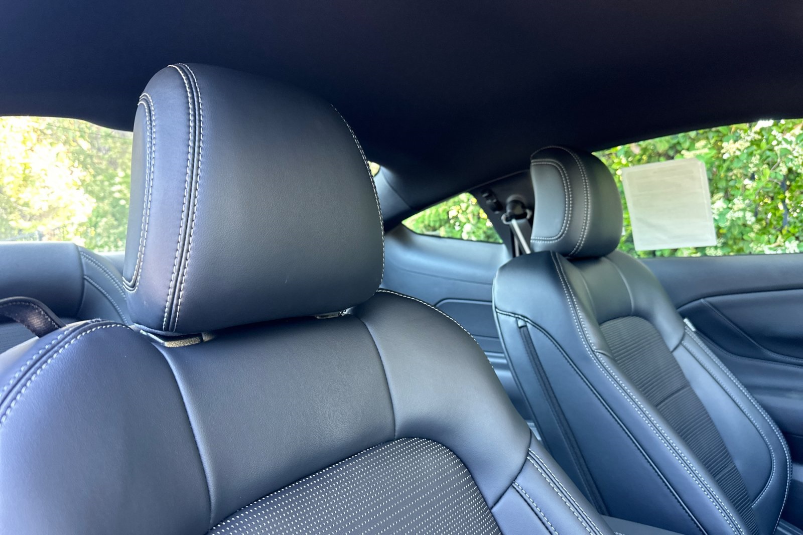 Vehicle image 16 of 31