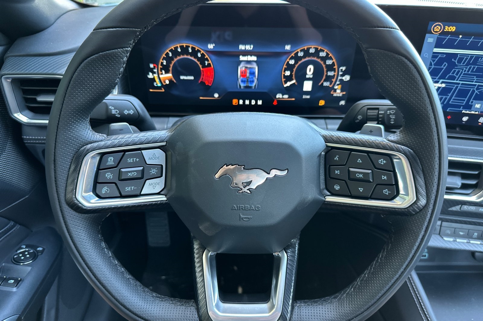 Vehicle image 24 of 31