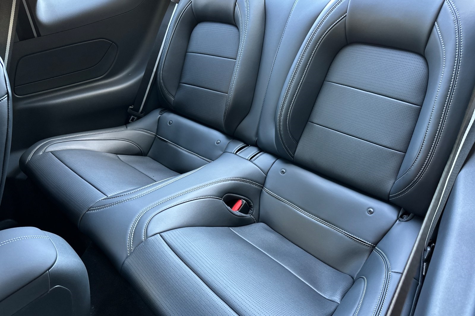Vehicle image 12 of 31