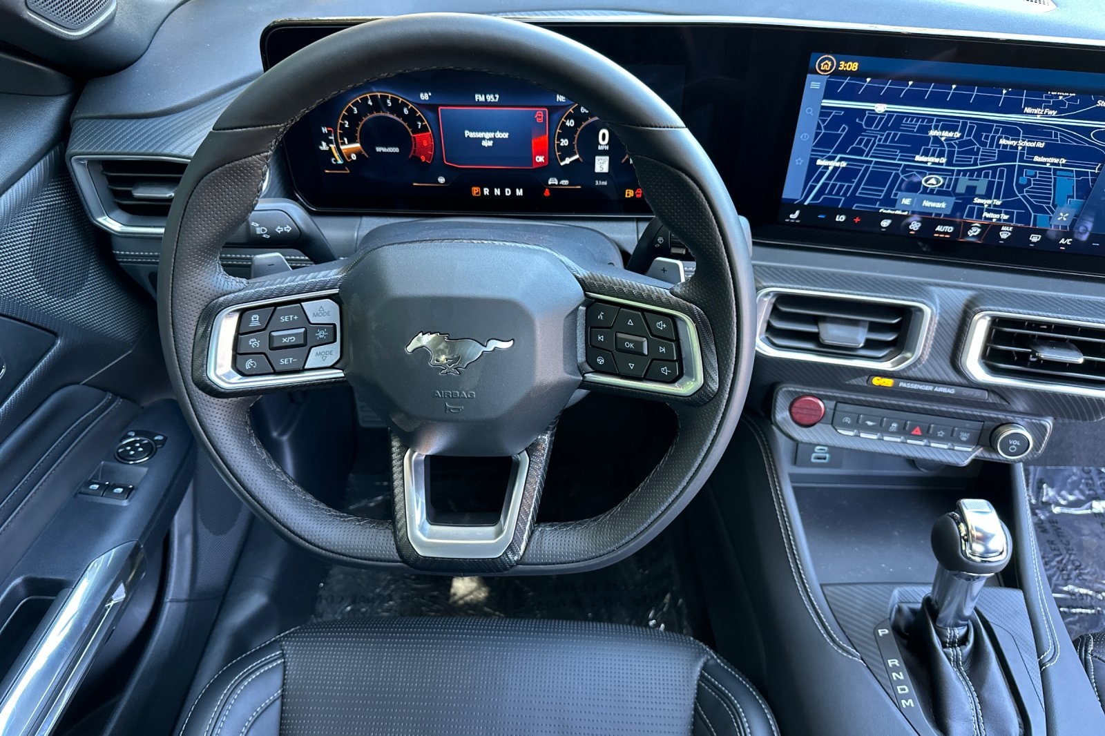 Vehicle image 14 of 31