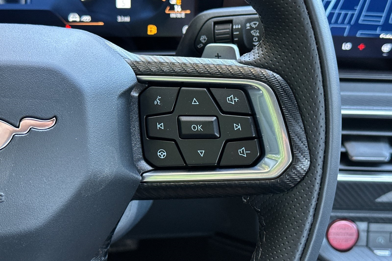 Vehicle image 26 of 31