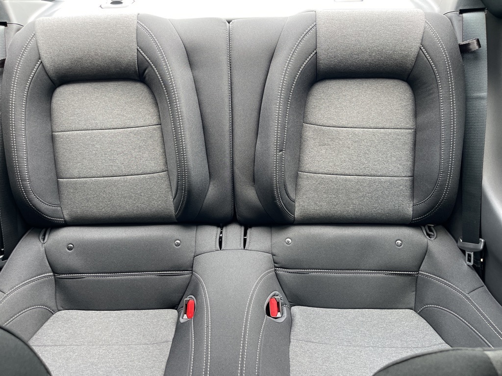Vehicle image 15 of 31
