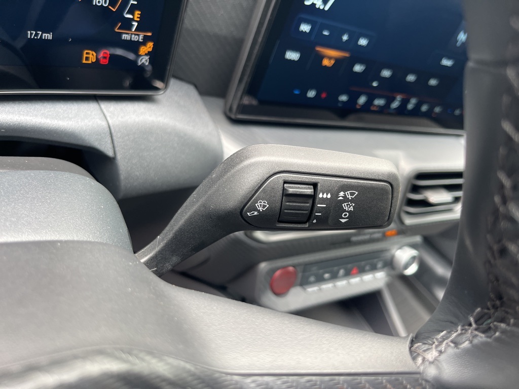 Vehicle image 29 of 31