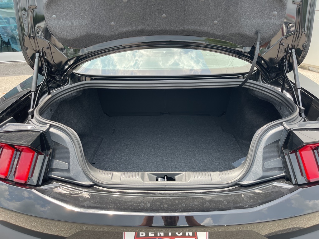 Vehicle image 8 of 31