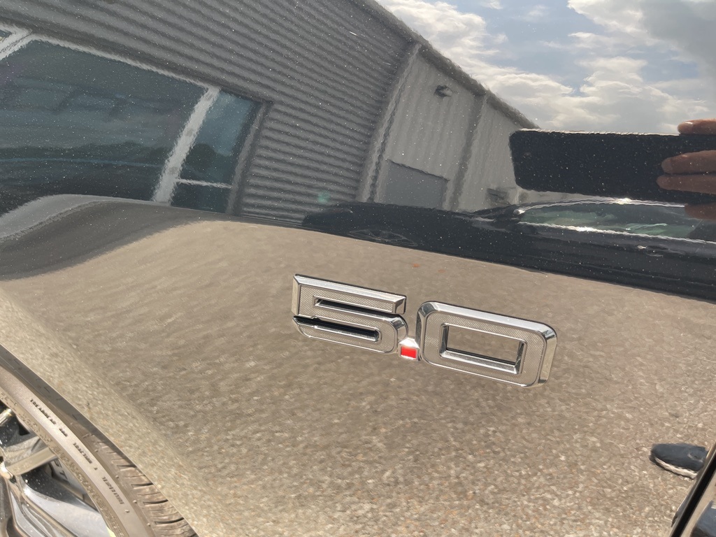 Vehicle image 11 of 31
