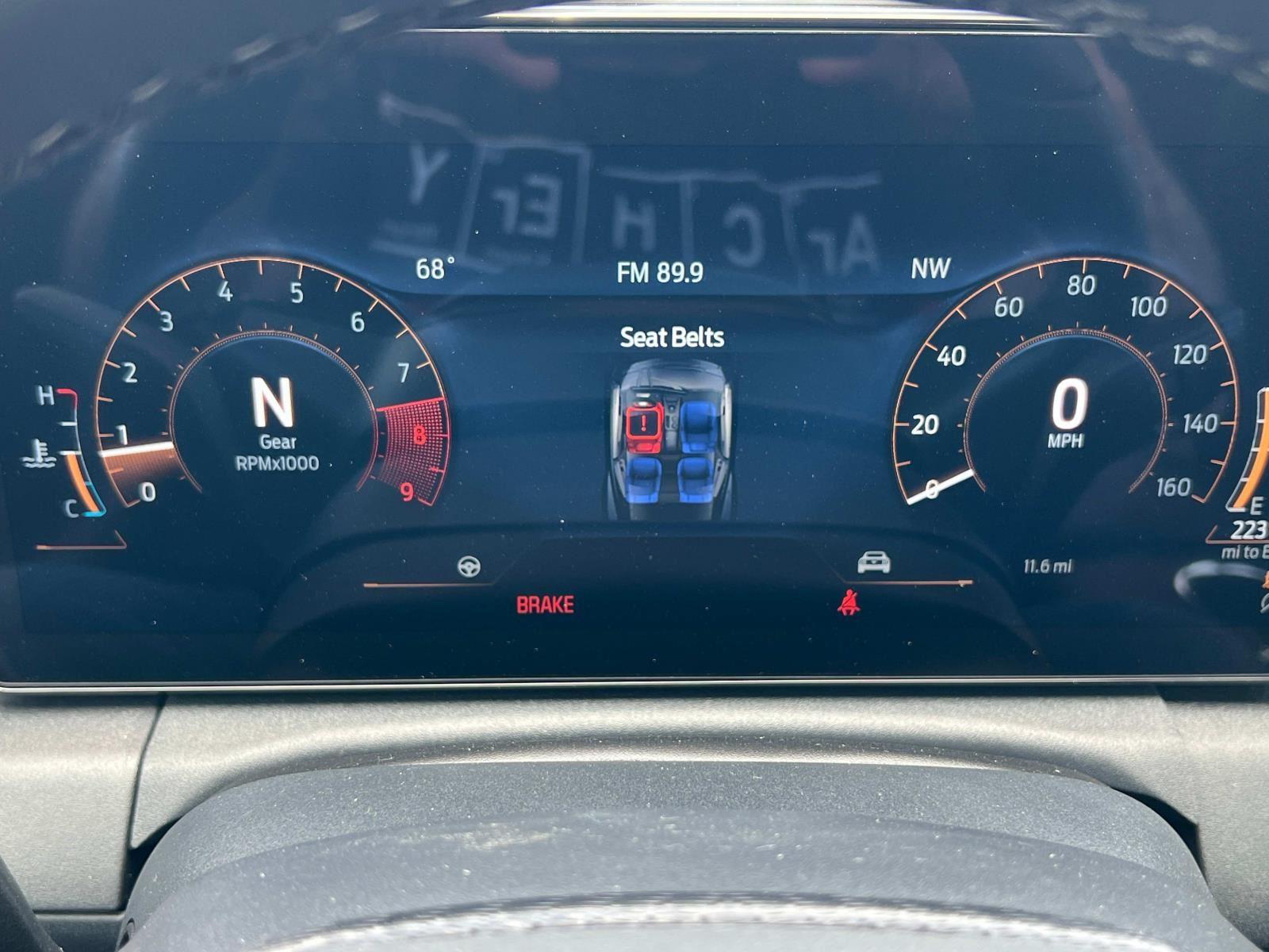 Vehicle image 14 of 31