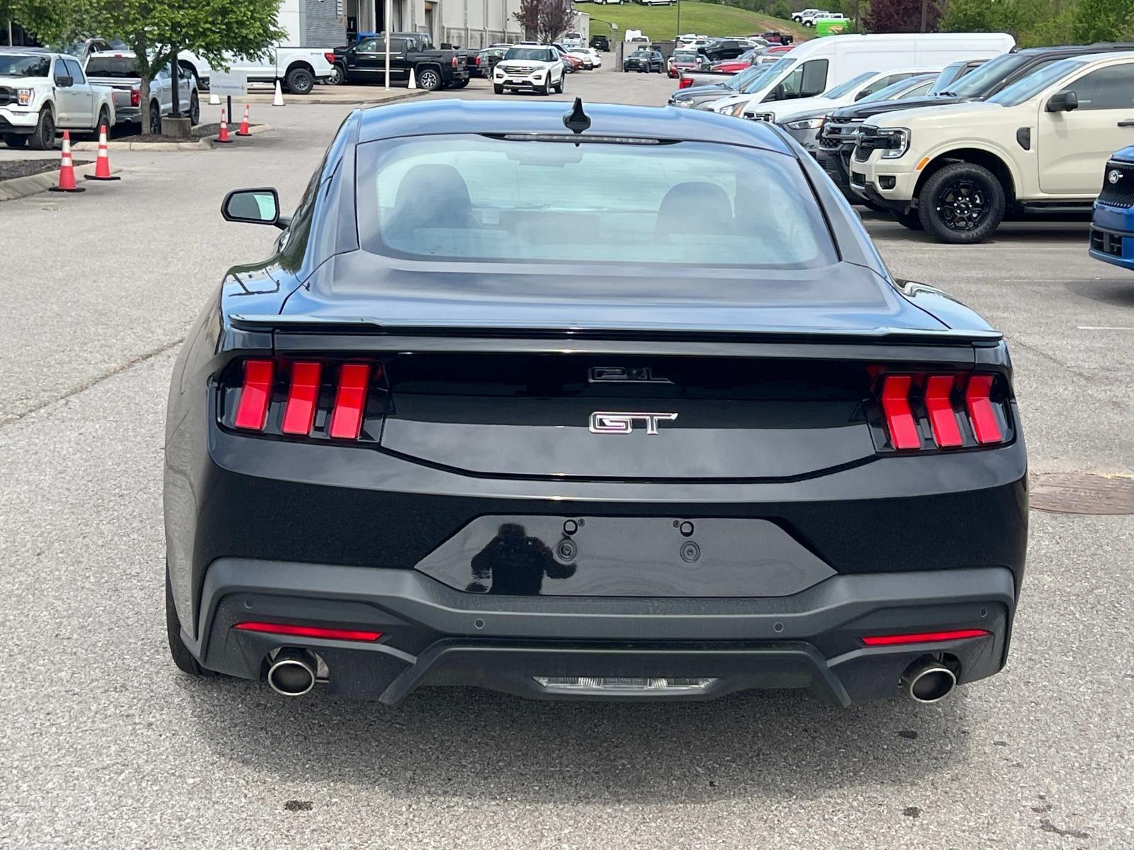 Vehicle image 6 of 31