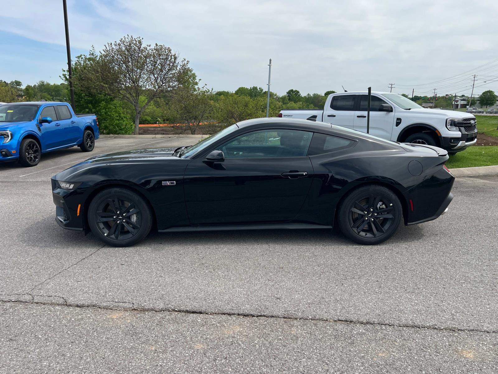 Vehicle image 8 of 31