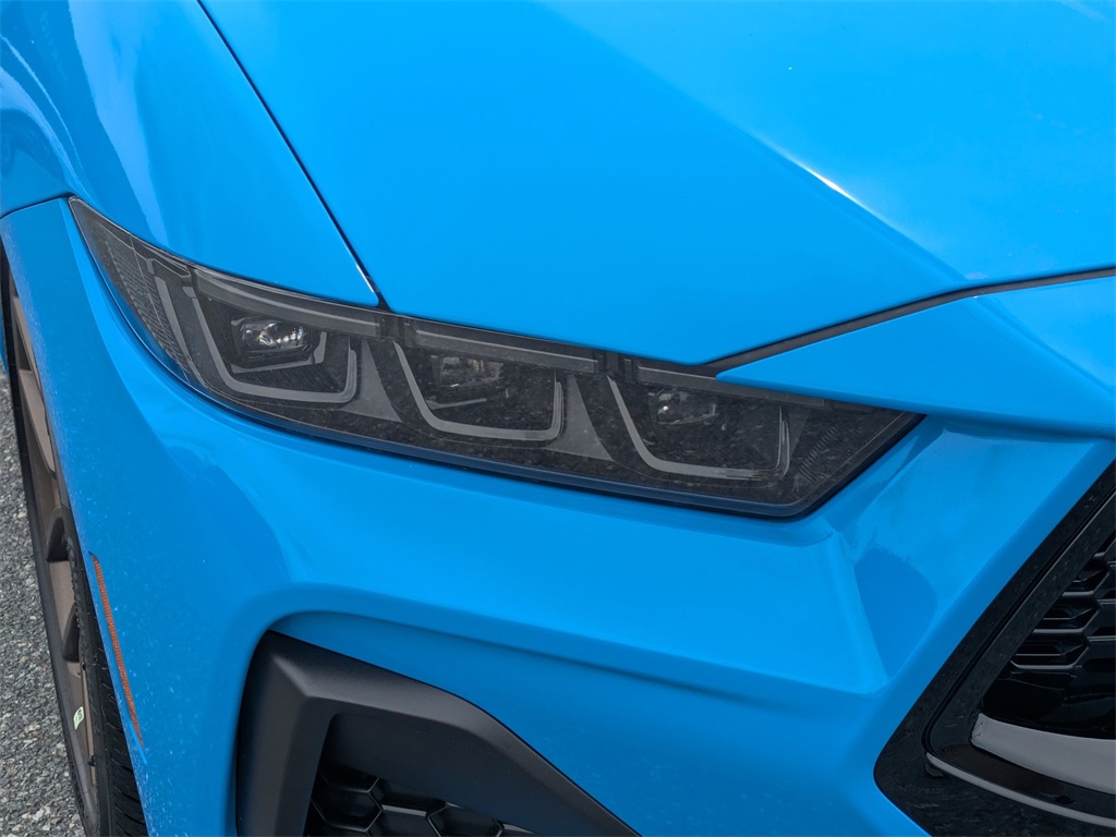 2025 Ford Mustang GT Premium Image 18 of 25