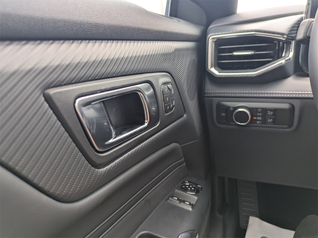 2025 Ford Mustang GT Premium Image 23 of 25